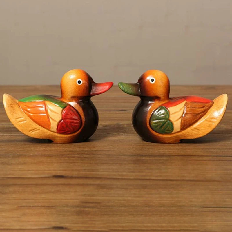 2 PCS Unique Wooden Duck Sculptures, These handmade Decor Model Ducks makes great gifts, office bookshelf displays or even as lawn and garden figurines.